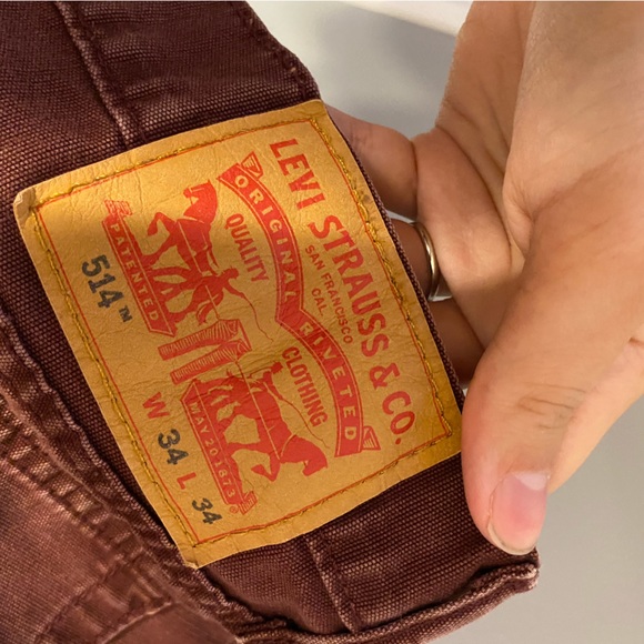 Mens Levi’s 514 Burgundy Jeans - Picture 2 of 4